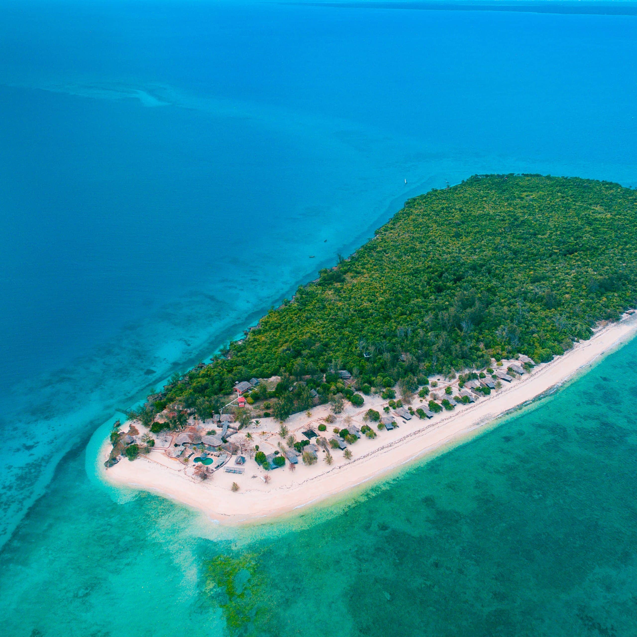 THE CHEDI MUSCAT OMAN & BAWE ISLAND ZANZIBAR - THE LUXURY TRAVEL CLUB