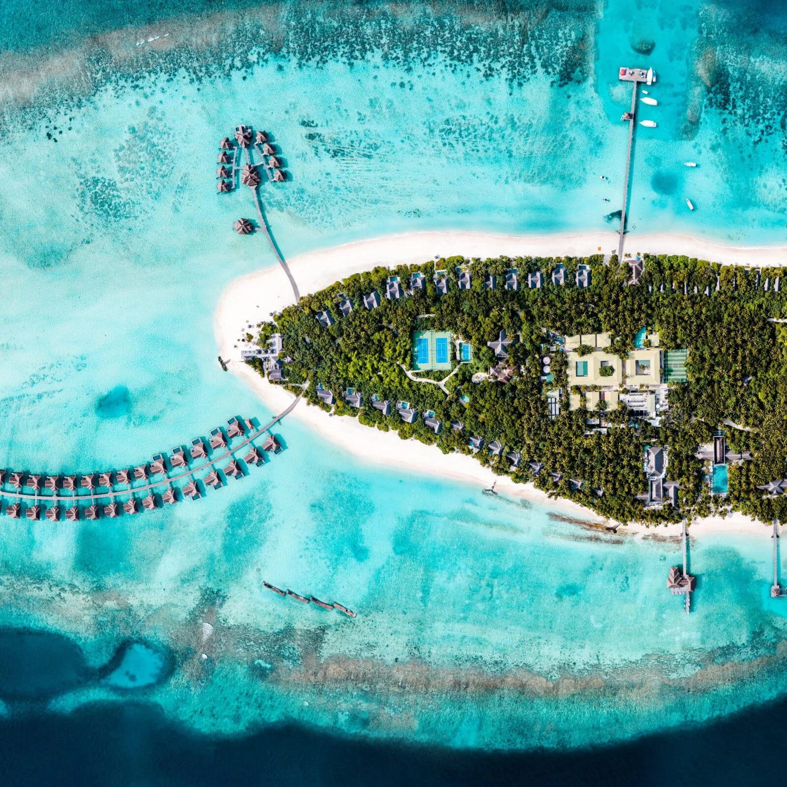 https://www.theluxurytravelclub.com/wp-content/uploads/2025/06/Vakkaru-Maldives-scaled-1.jpg